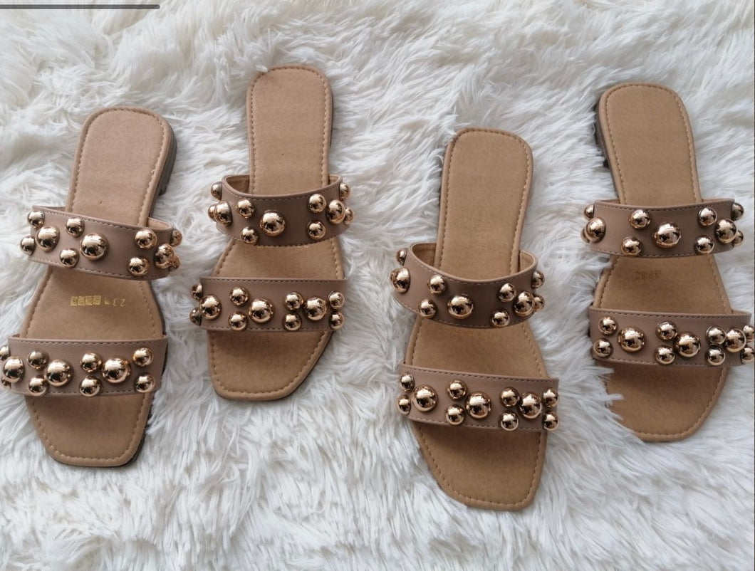 heidi nude pearls